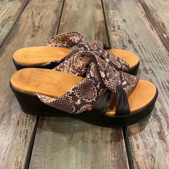 Corso Como 6.5 Wynnter Platform Slide Sandal Snakeskin Print Leather Wedge Shoes - Picture 5 of 15